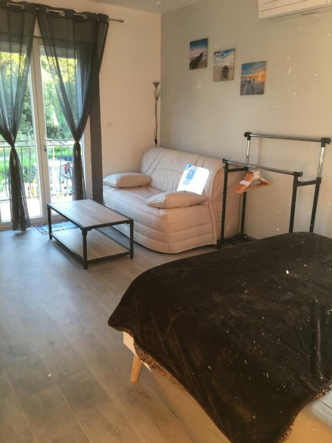 Chambres De Valerie Saint-Cyprien  Exterior photo